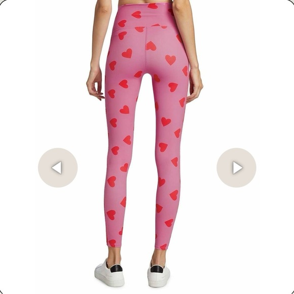 BEACH RIOT Kat leggings Valentine Hearts SIZE: SMALL - Picture 5 of 16